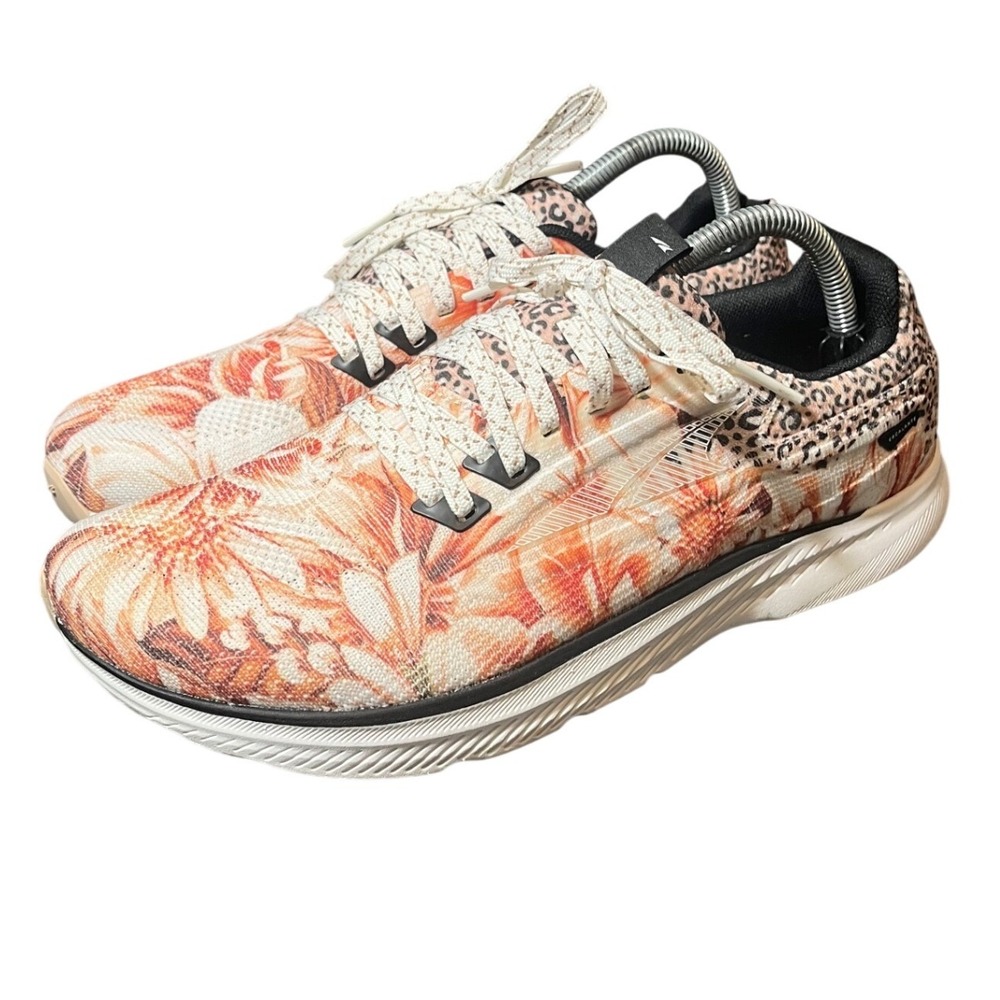 Altra Escalante 3 Fierce Limited Edition Running Shoes 9.5 Peach Floral Cheetah